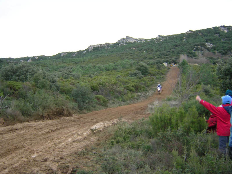 moto-12-001.jpg